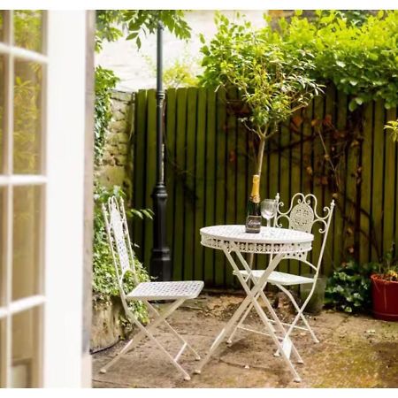 Joivy Boutique Apt With Patio In New Town Edimburgo Exterior foto