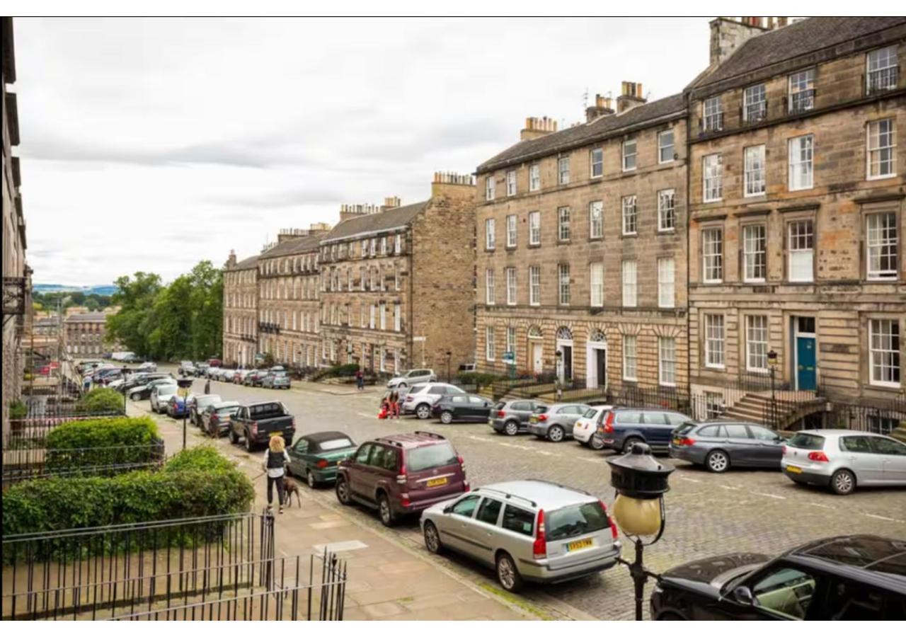 Joivy Boutique Apt With Patio In New Town Edimburgo Exterior foto